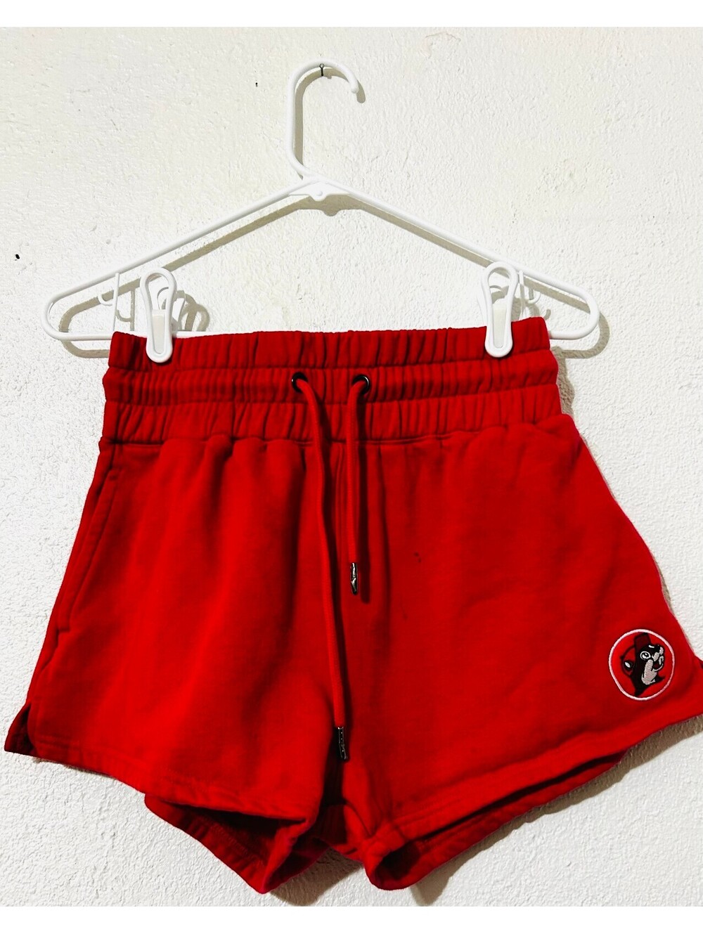 Buc-ee's Red Fleece Sweat Shorts Embroidered Beaver Logo Patch Drawstring SM